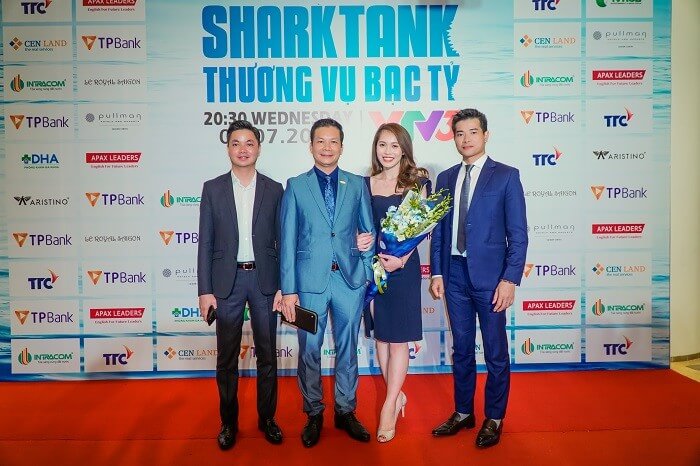 Shark Hưng tiếp tục ngồi ghế nóng Shark Tank mùa 2
