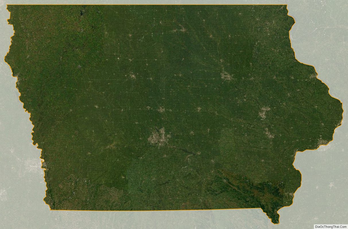 Iowa satellite map