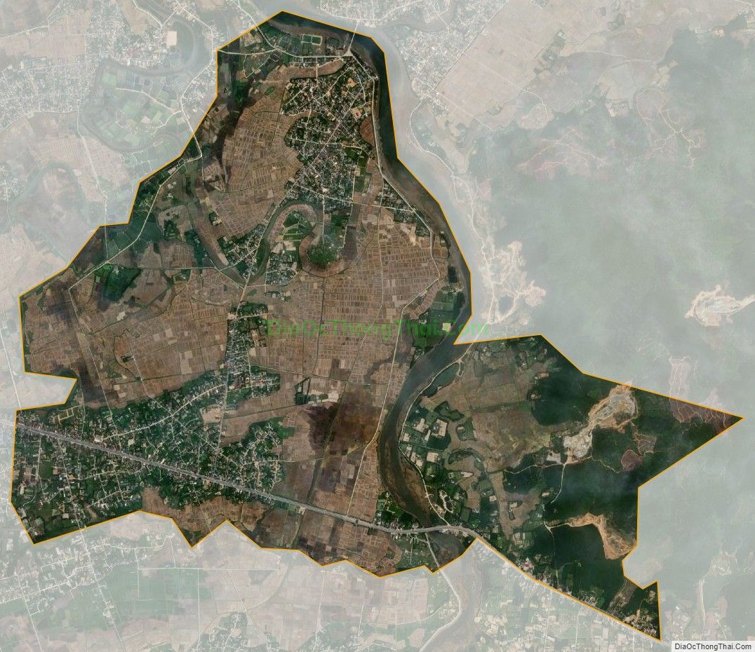 Bản đồ vệ tinh xã Cẩm Trung, huyện Cẩm Xuyên