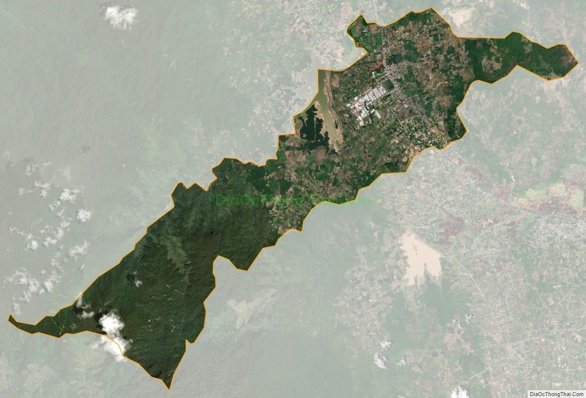 Bản đồ vệ tinh xã Suối Tân, huyện Cam Lâm