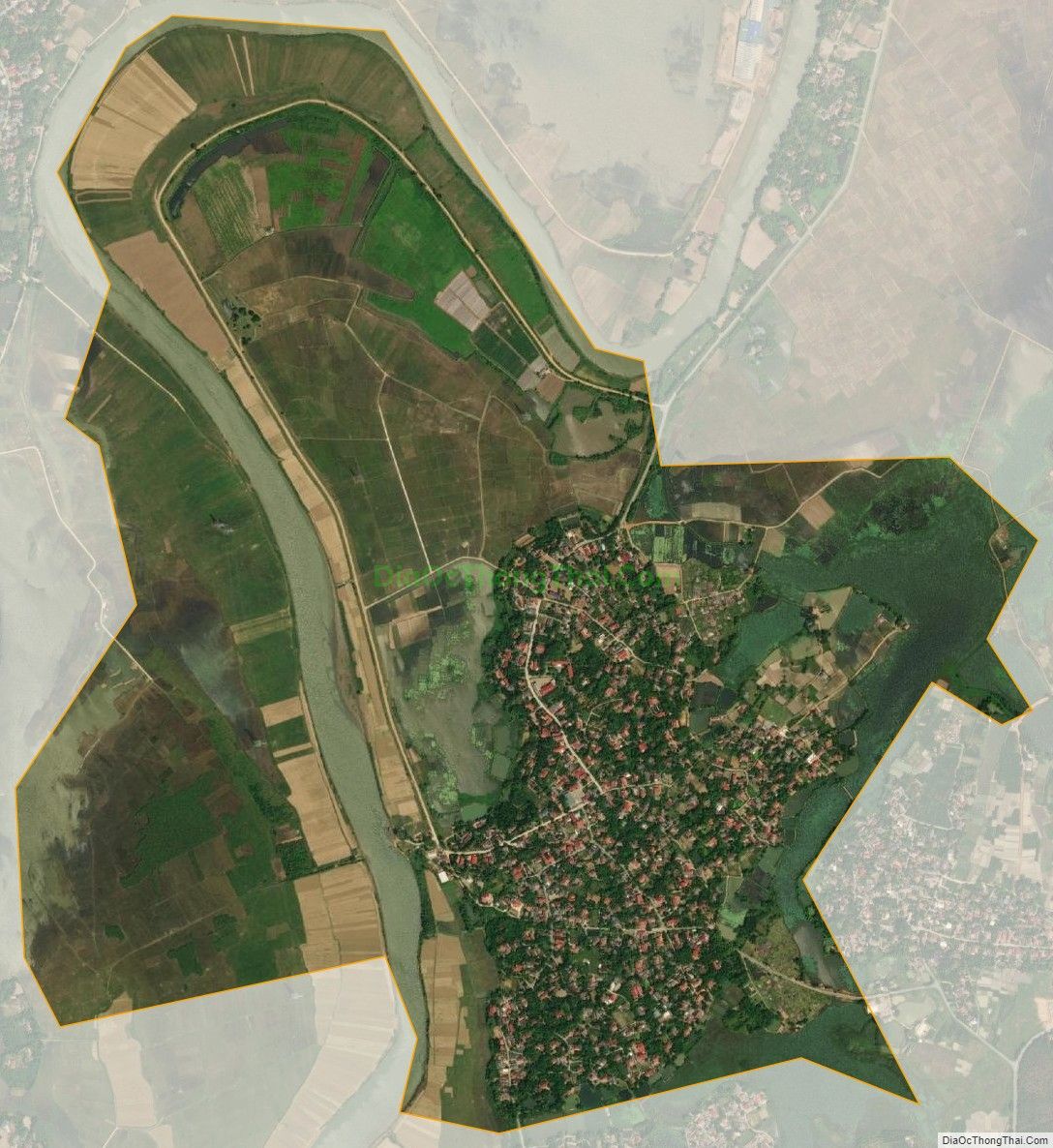 Bản đồ vệ tinh xã Hùng Đô (cũ), huyện Tam Nông