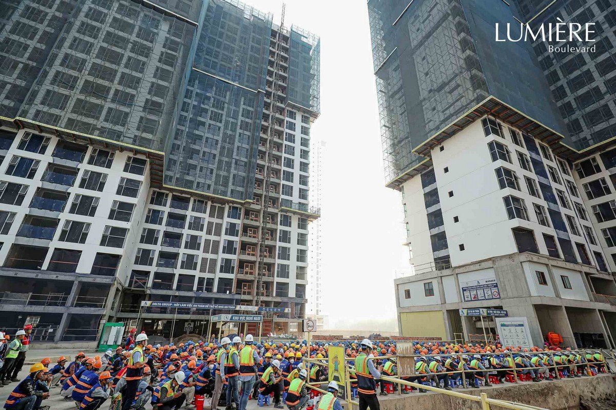 CÔNG TRƯỜNG NHỘN NHỊP CỦA LUMIÈRE BOULEVARD